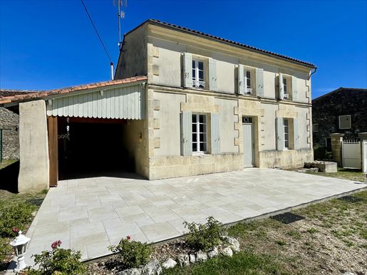 Maison 4 pièces 94 m² · à Saint-Savinien · 94 m² · 212 000 €