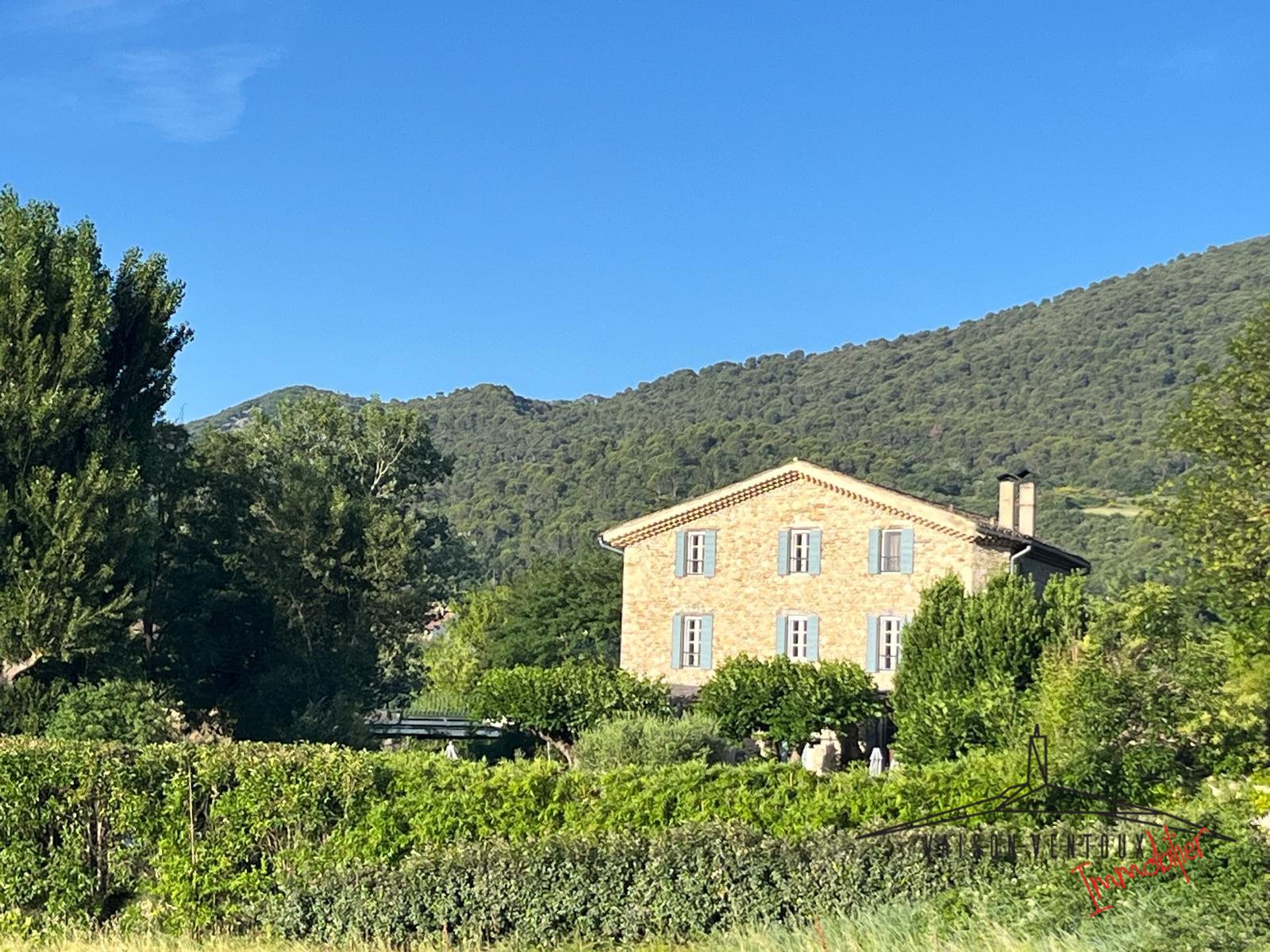 Maison à vendre, 221m², Crestet