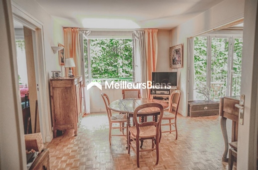 Appartement 4 pièces 79 m² · à Paris 15ème · 79 m² · 730 000 €