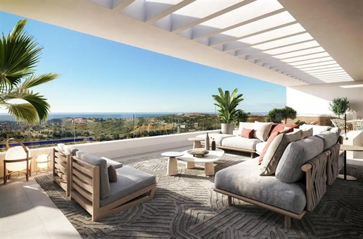 Penthouse com 2 quartos e 2 casas de banho, varandas expansivas e spa em Casares
