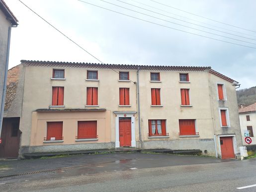 Maison 8 pièces 192 m² · à Puivert · 192 m² · 162 000 €