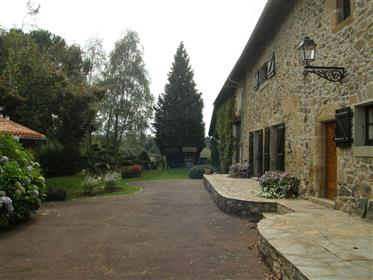 6 pièces 200 m² · à Massignac · 200 m² · 275 000 €