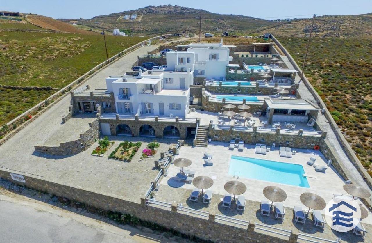 Hotel with villas in Mykonos