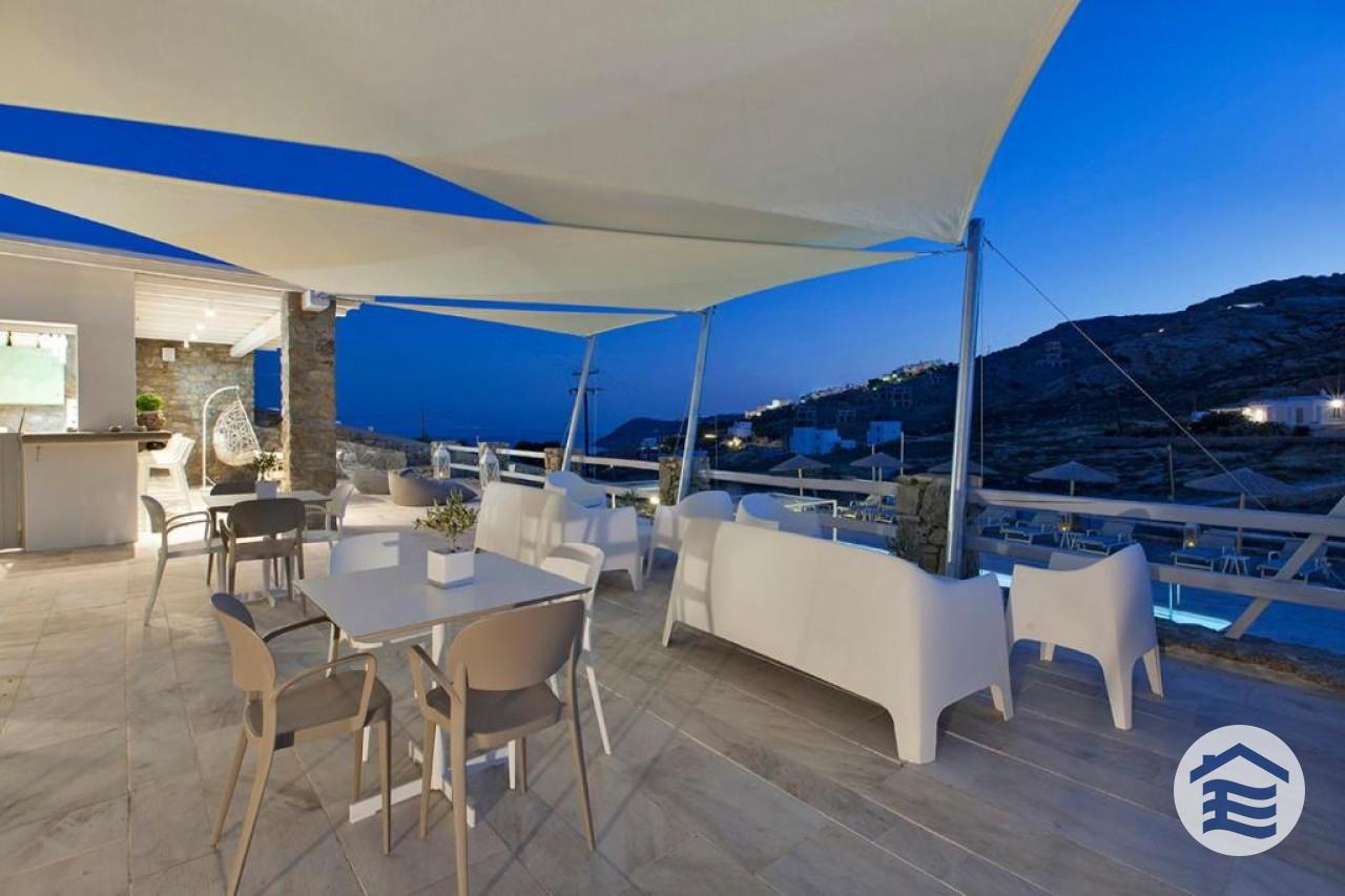 Hotel with villas in Mykonos