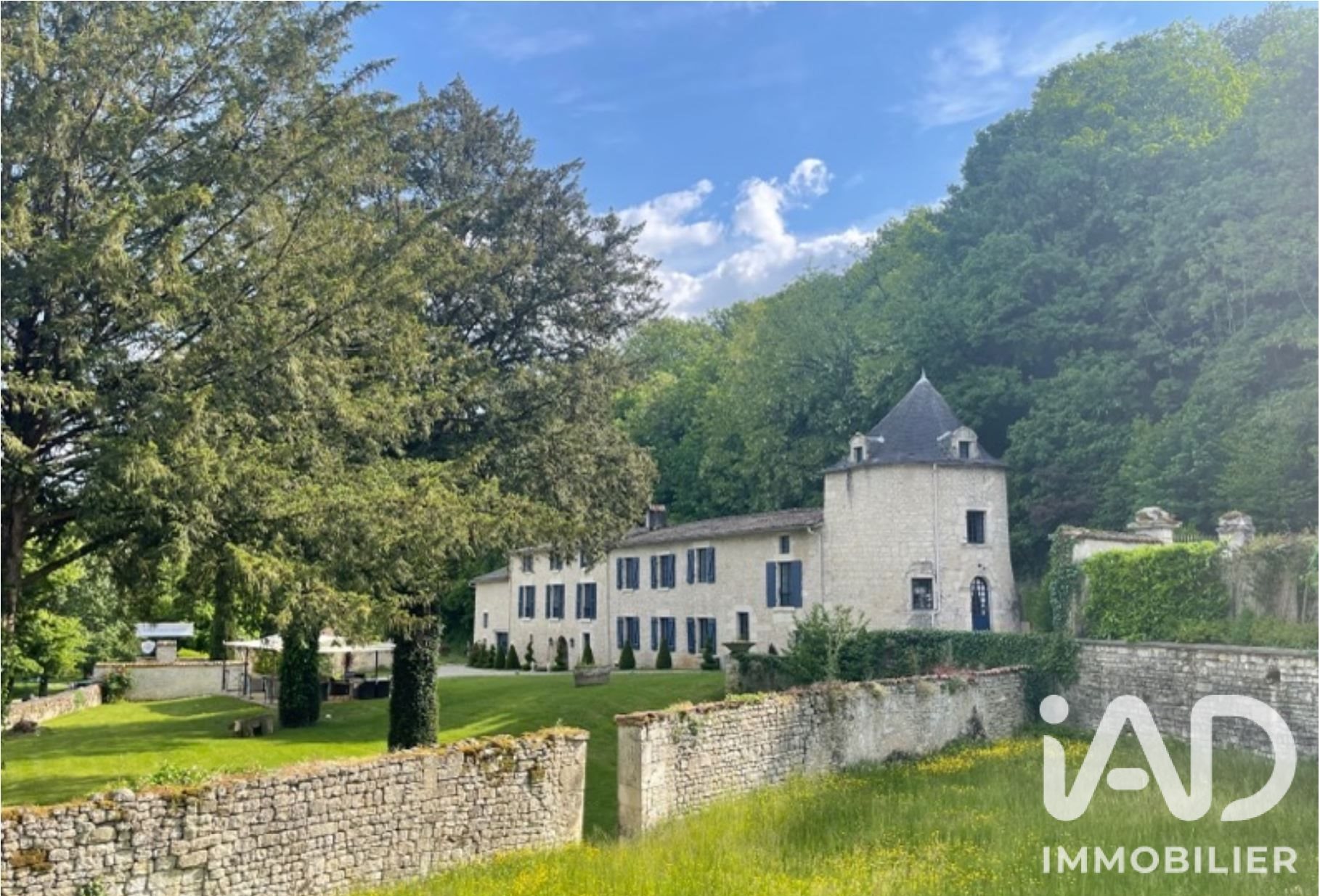 Maison à vendre, 370m², Saint-Maixent-l'Ecole