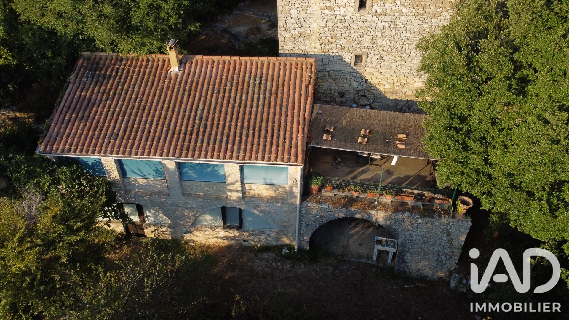 Maison à vendre, 546m², Issirac