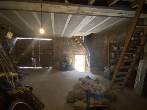 Parking 100 m² · à Saint-Cyprien · 100 m² · 54 000 €