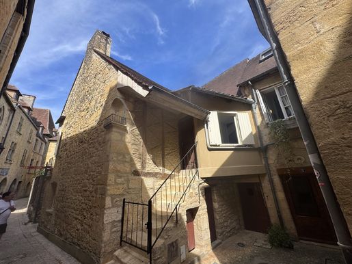Maison 5 pièces 95 m² · à Sarlat-la-Canéda · 95 m² · 275 600 €