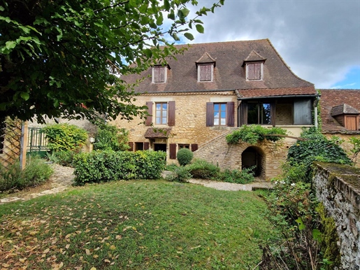 Maison 5 pièces 131 m² · à Saint-Cyprien · 131 m² · 235 400 €