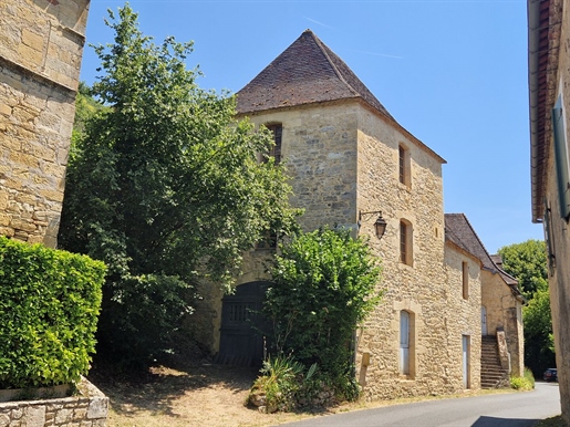 Maison 7 pièces 238 m² · à Saint-Cyprien · 238 m² · 497 000 €
