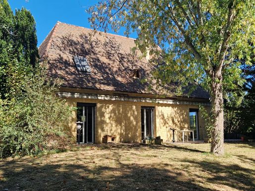 Maison 6 pièces 150 m² · au Bugue · 150 m² · 358 700 €