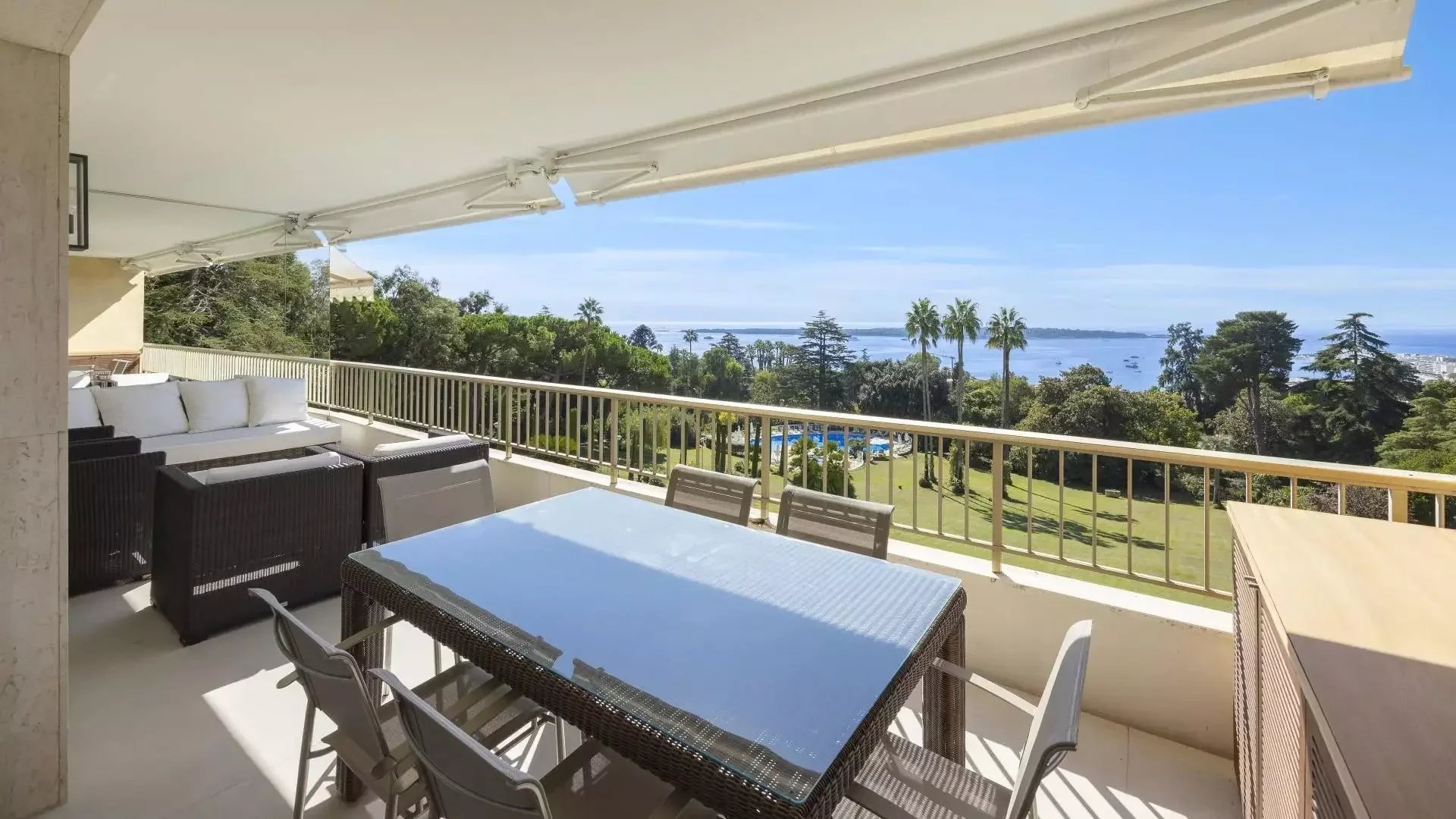France | Cannes | 2 Bedrooms | 2 Bathrooms | 102.56 sqm | €1,740,000