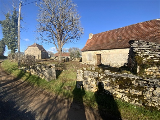 A vendre charmant hameau au calme secteur Gramat · 400 m² · 181 900 €