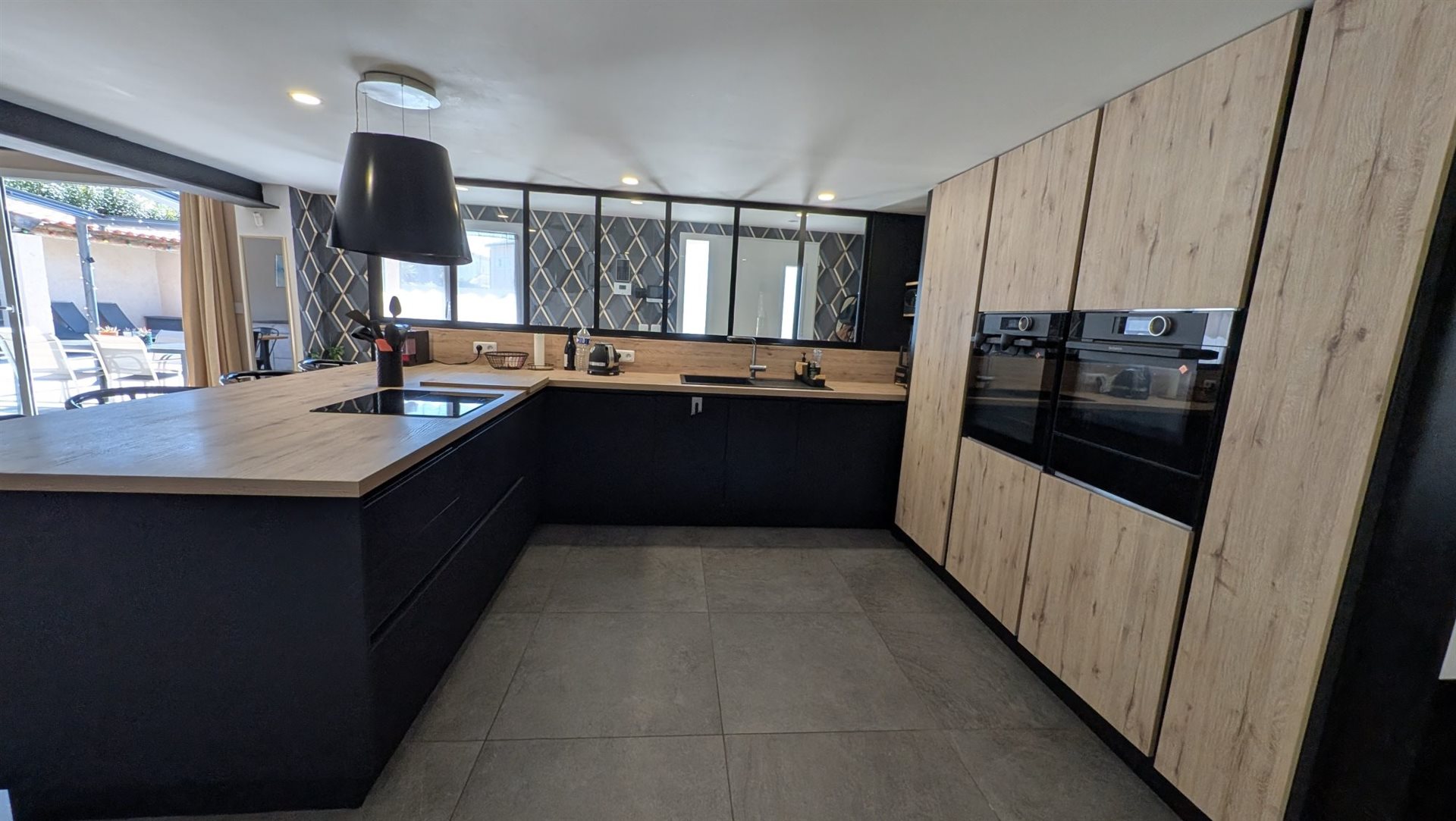 Maison à vendre, 202m², Morières-lès-Avignon
