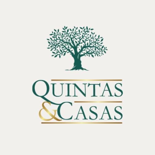 company logo : Quintas & Casas