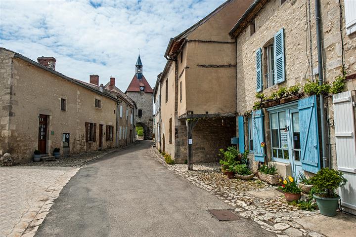 Beffroi de Charroux, Allier